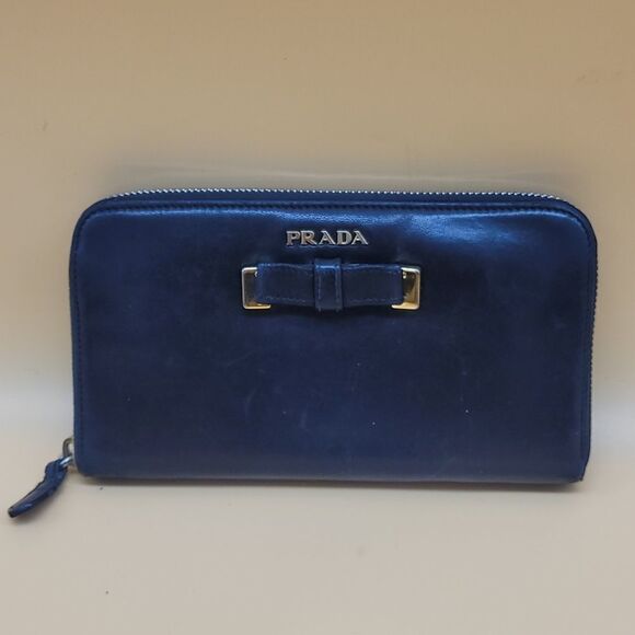 Authentic Prada Wallet  - Picture 2 of 13
